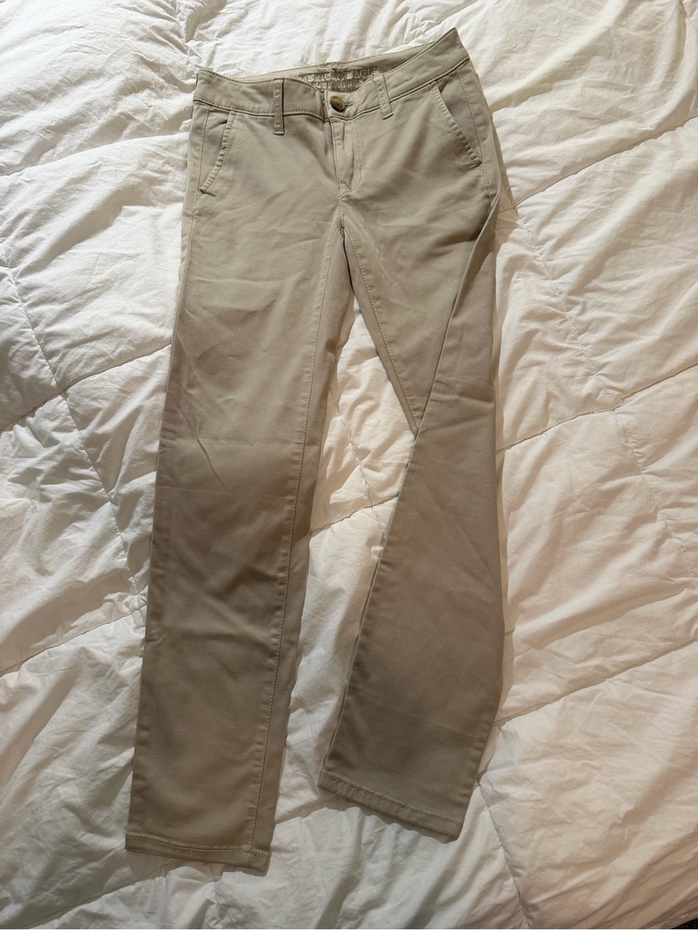 American Eagle Beige Women's Straight-Leg pants skinny size 0 short